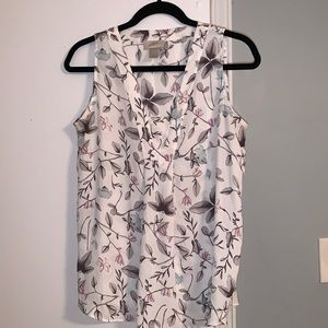 Ann Taylor loft blouse, no sleeve, size small, 100% polyester